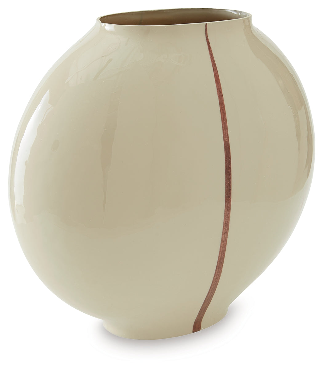 Alternate vase angled view