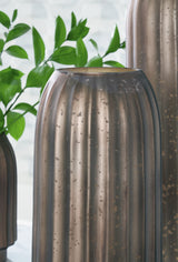 Briarcott vase fluted pattern detail