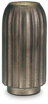 Briarcott vase side angle with fluted design detail