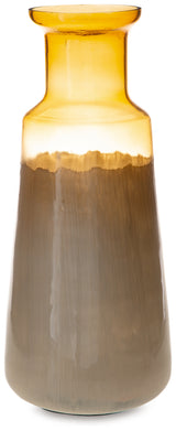 Wynburg vase top opening showing round shape