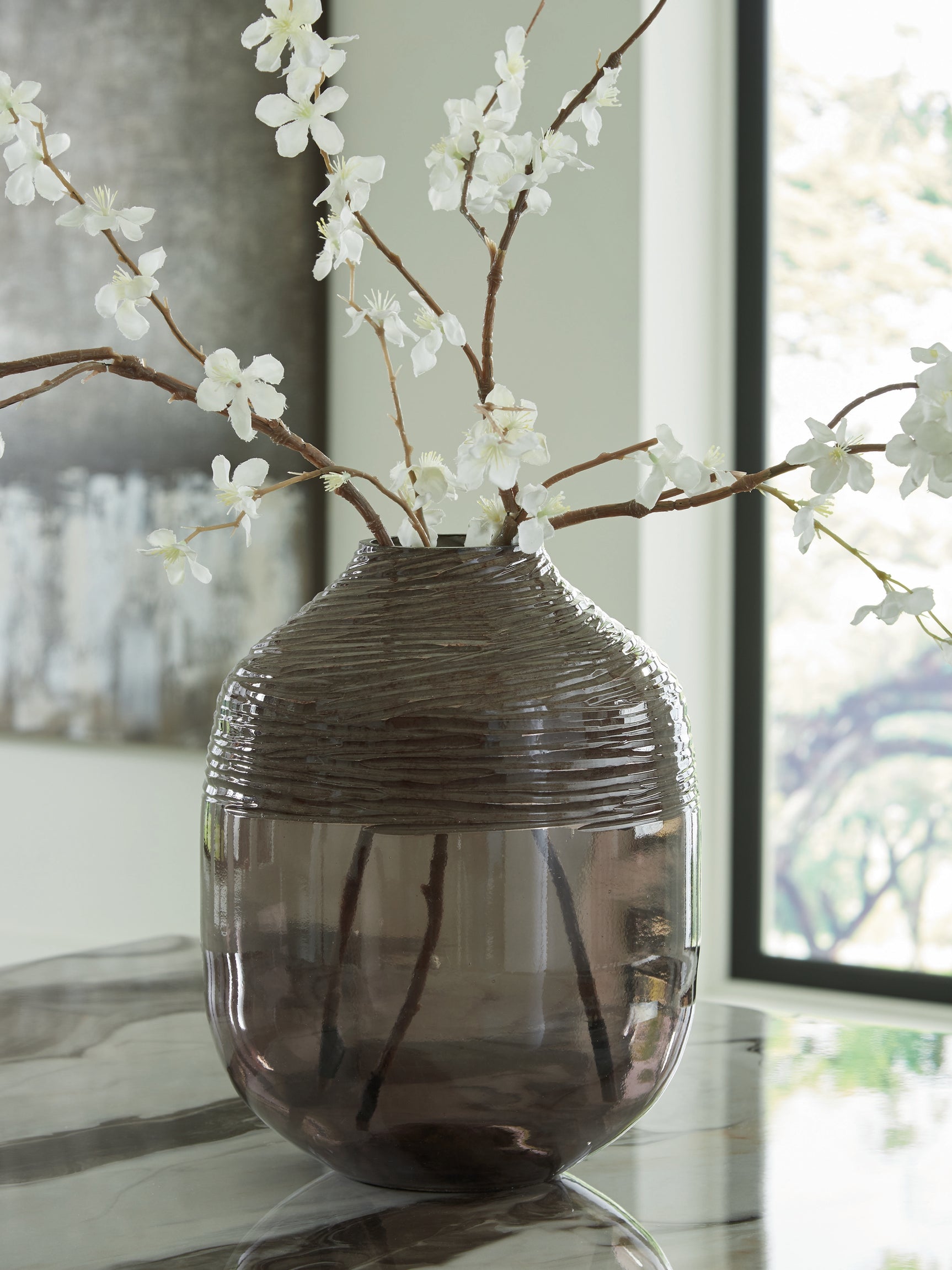 Harpwick Vase detail of glass craftsmanship