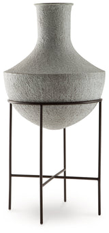 Estonbank Vase side angle showing textured finish