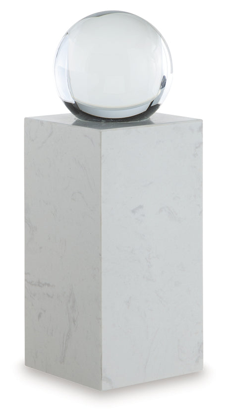 Sellner Sculpture angled close-up