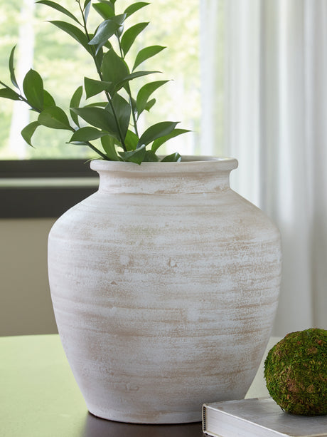 Meadie collection display showing multiple vases