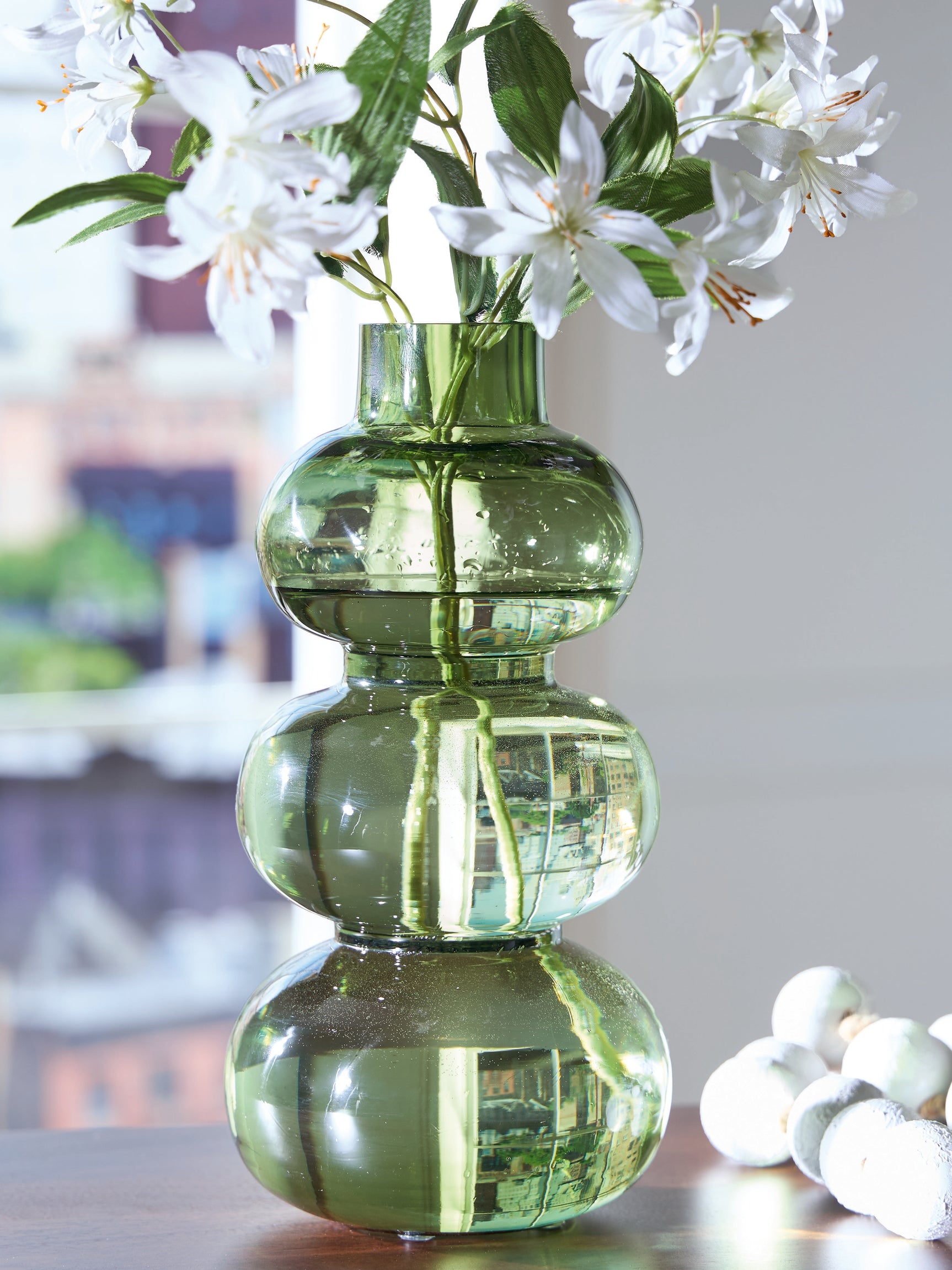 Renethorne Green Vase detail shot