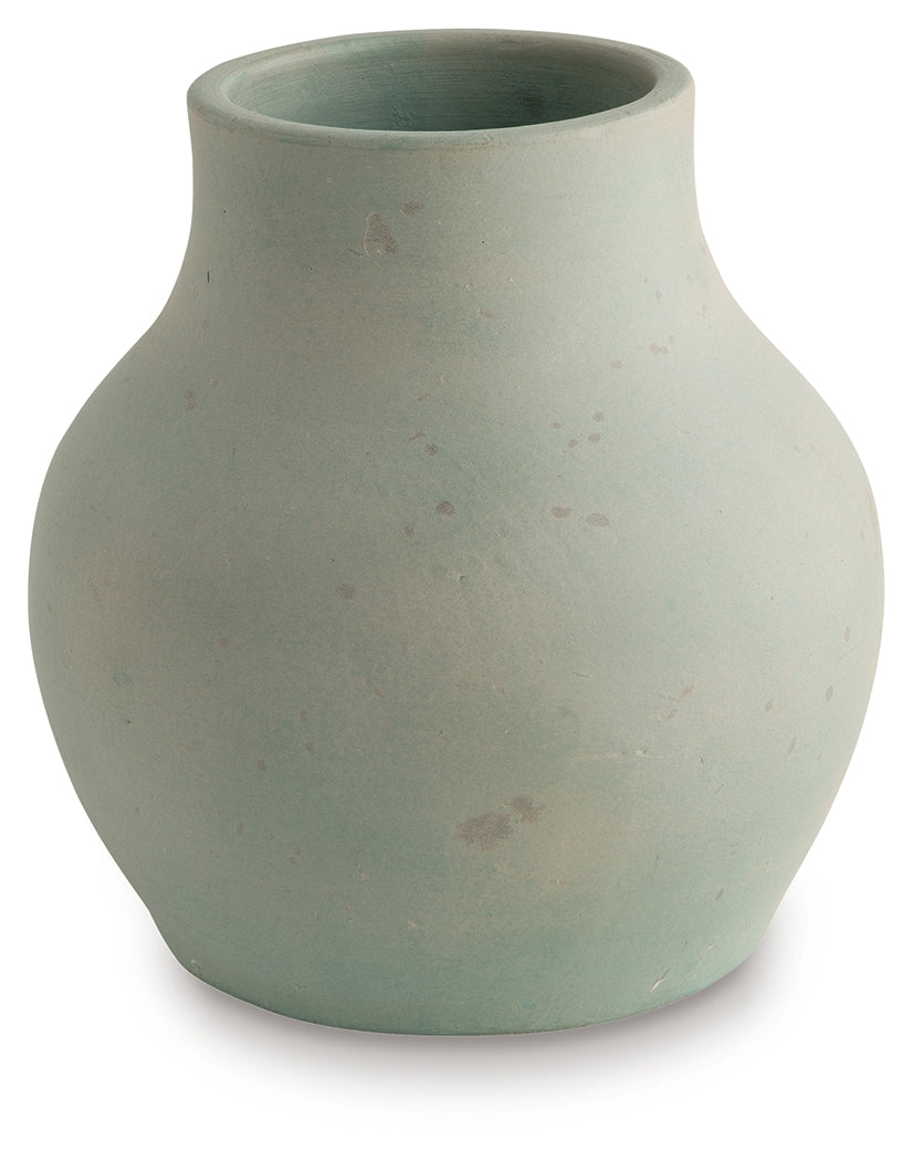Baychester vase side detail