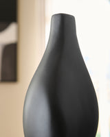 Judsen Black Vase black finish swatch