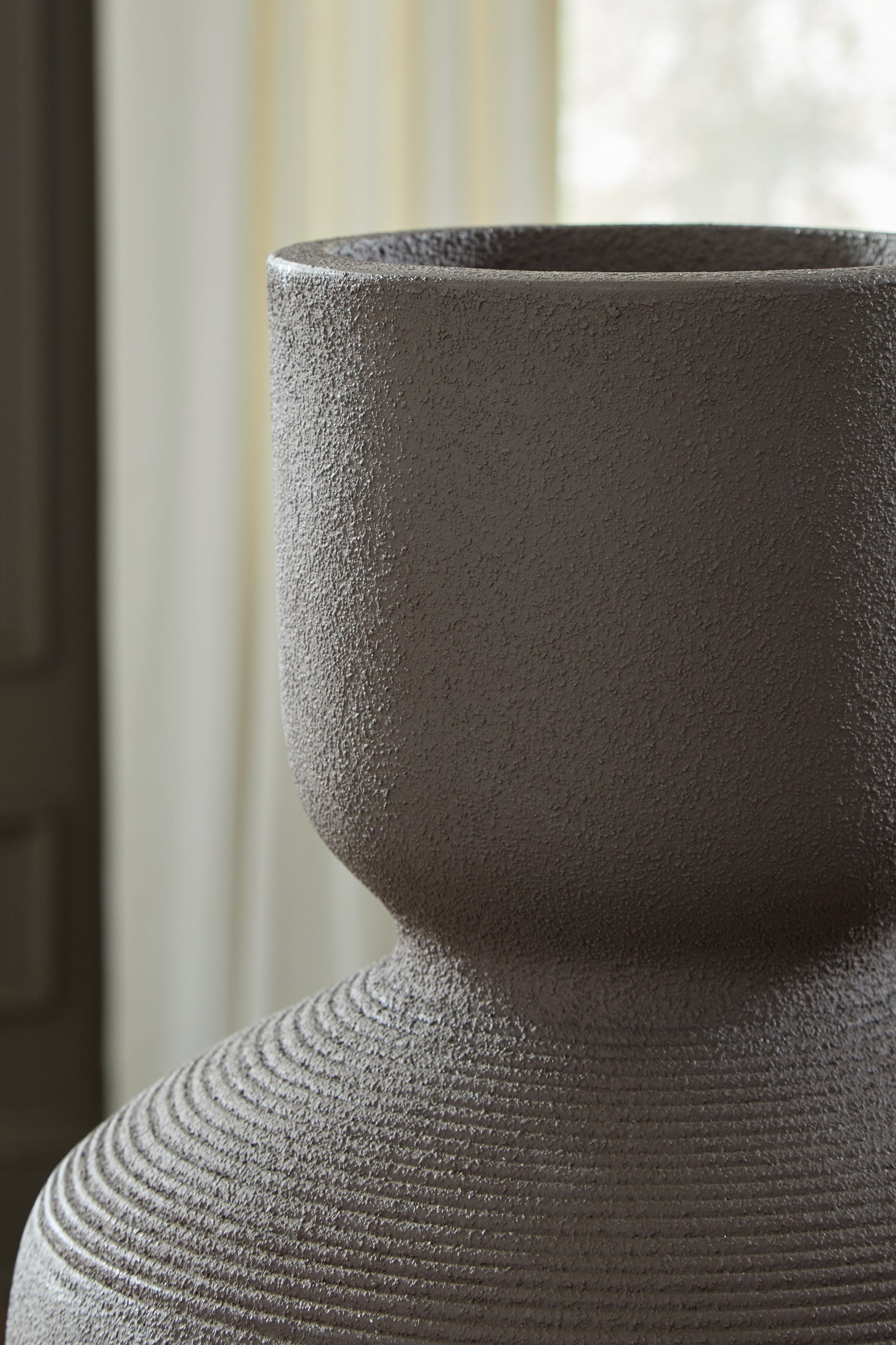 Color swatch for Dalsen Vase finish