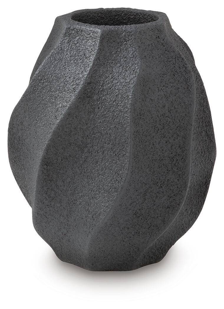 Judworth Matte Black Vase side view