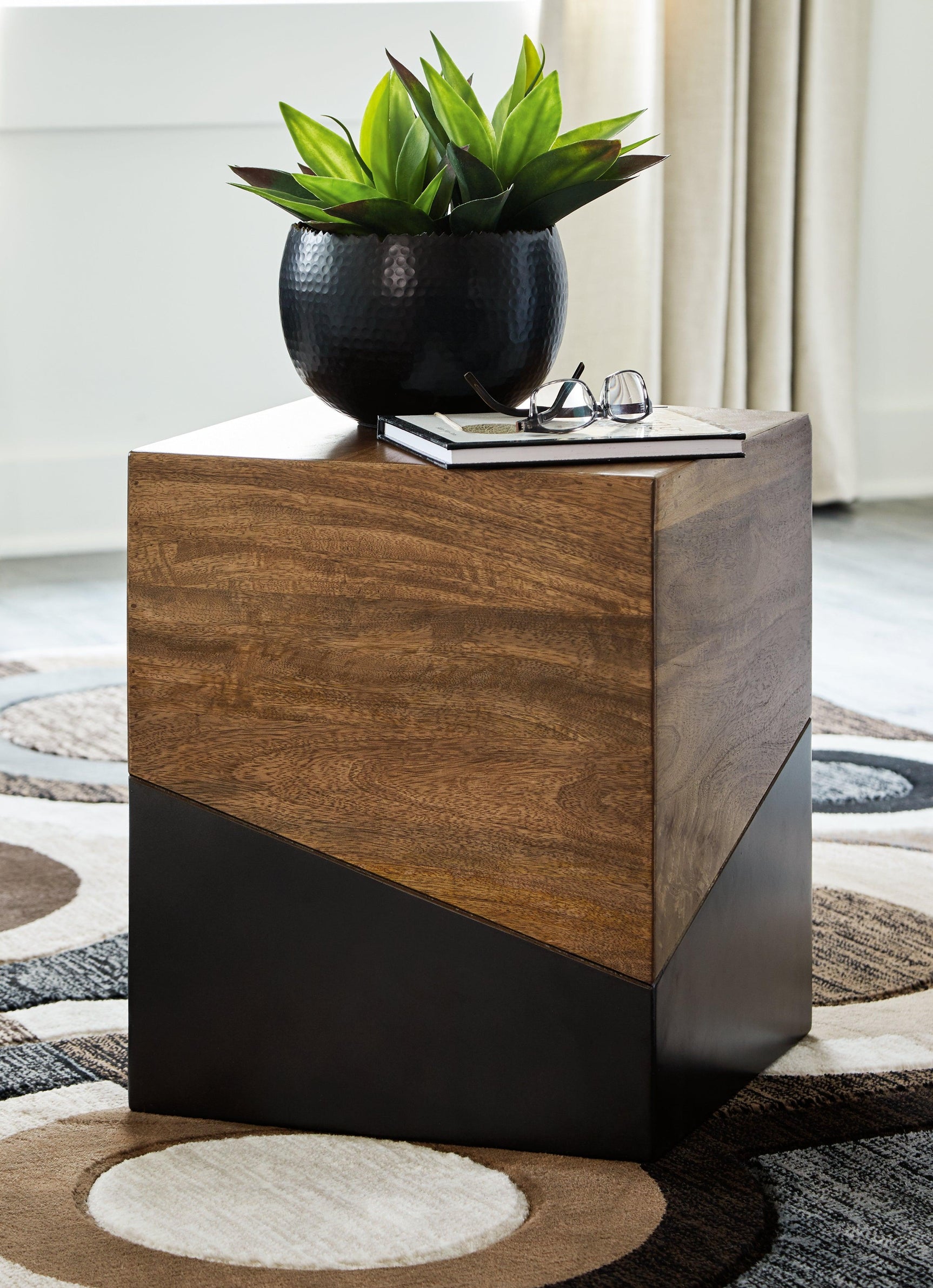Trailbend accent table full view in room setting
