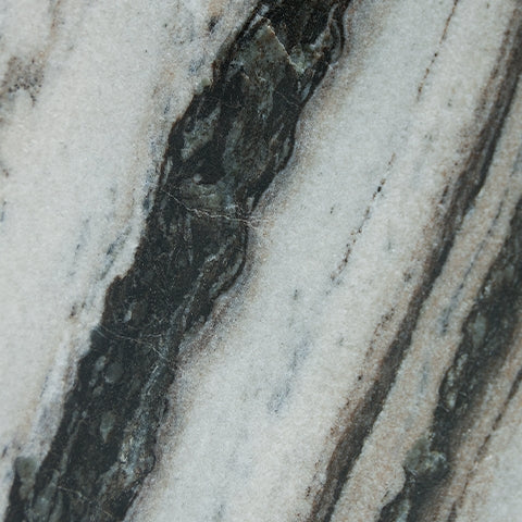 Close-up of Baretton table finish and stone pattern