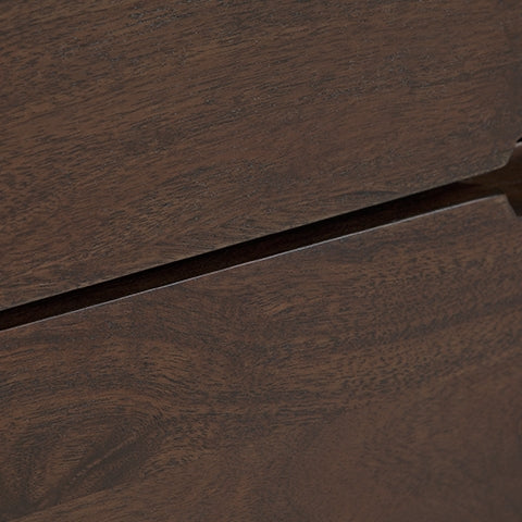 Close-up of Kydler Medium Brown finish