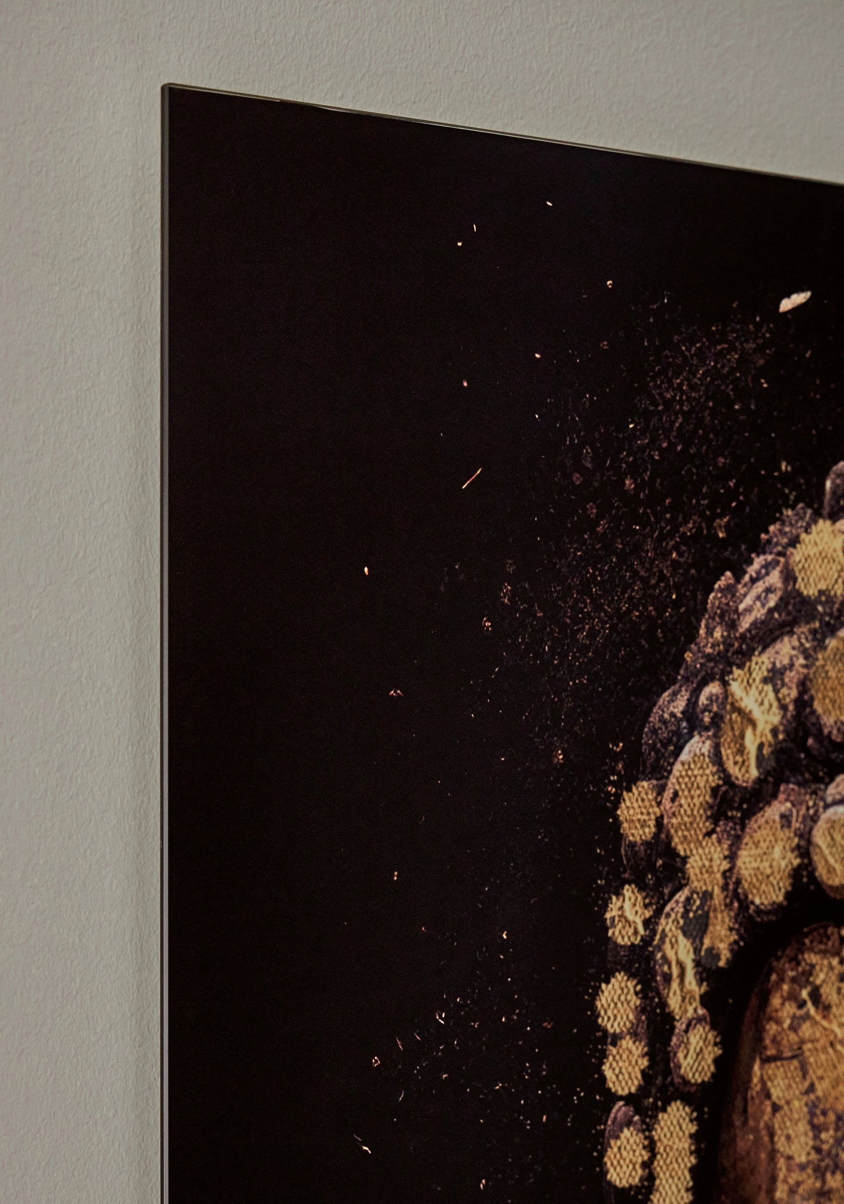Close-up detail of Caymoore wall art glass print