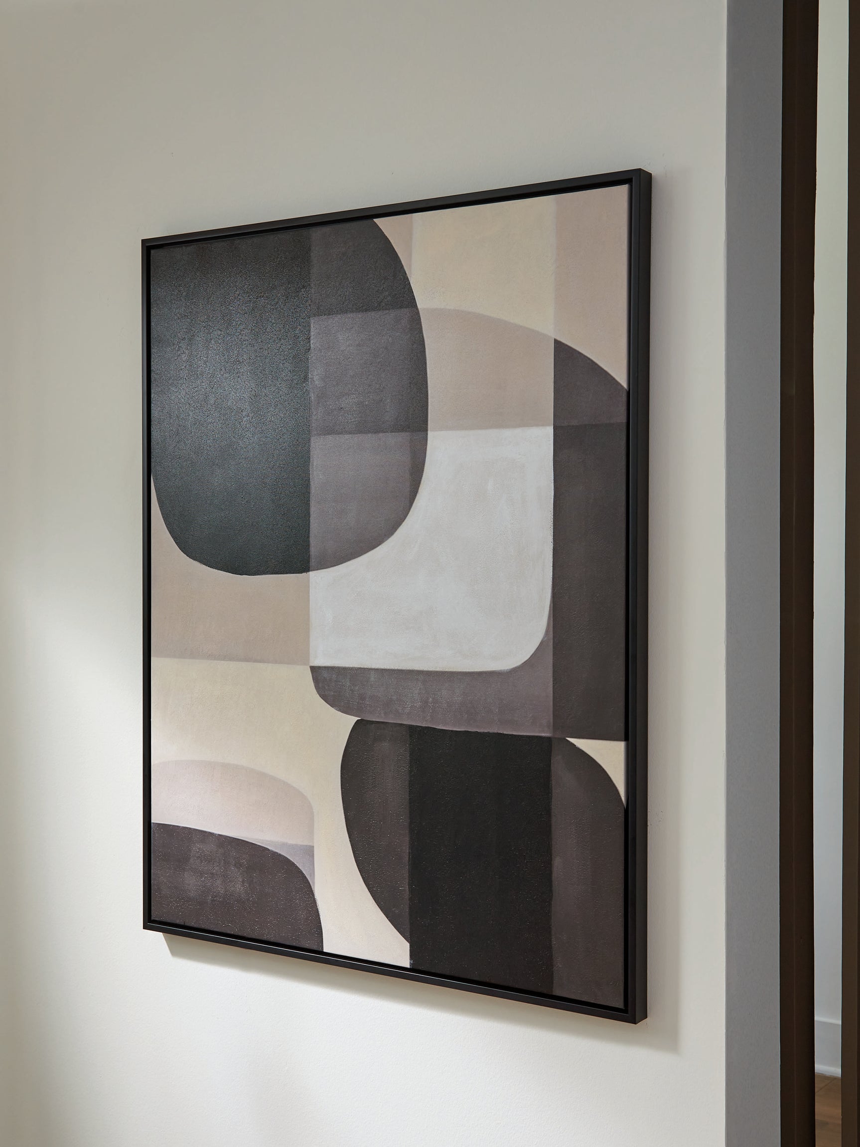 Side angle of Kesleigh gallery wrapped canvas