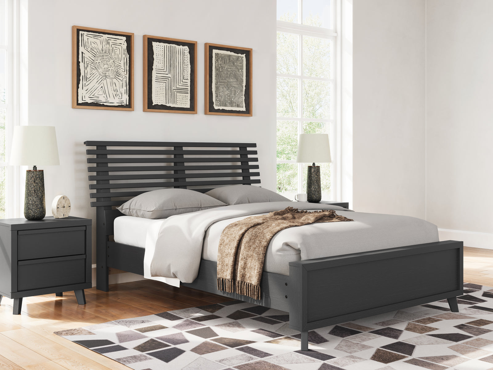 Danziar Black Full Slat Panel Bed