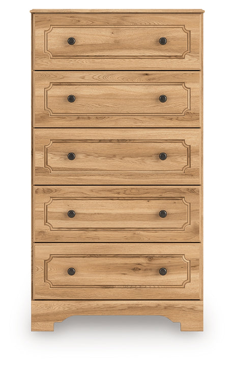 Head-on front view of Aleaport Chest