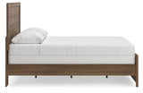 Broachmyn Auburn Queen Panel Bed side view