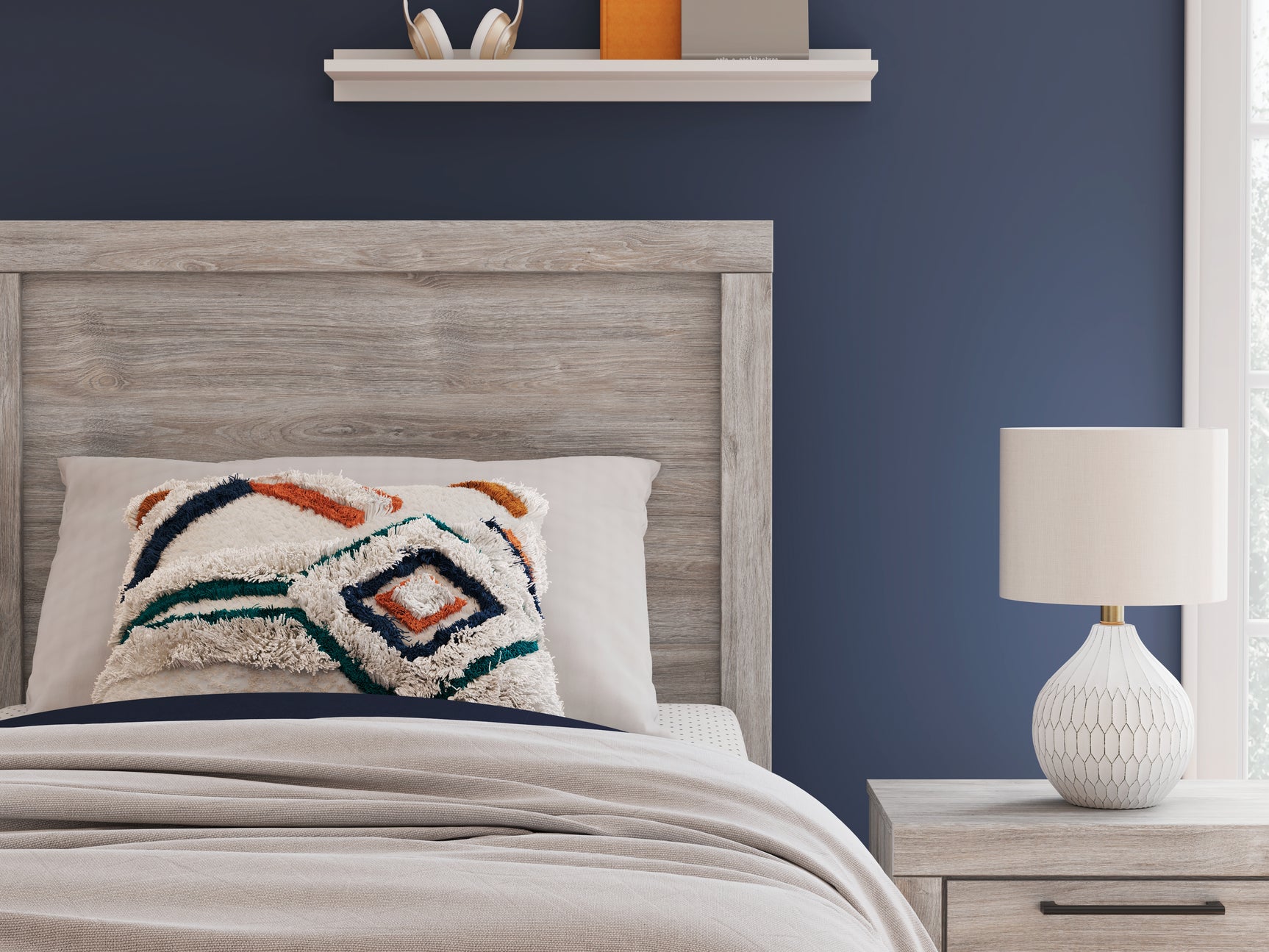 Broachmyn Gray Twin Panel Bed headboard detail