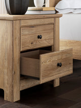 Makidern Tan Nightstand detail of wood grain and hardware