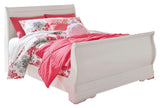 Close-up of Anarasia white sleigh bed headboard