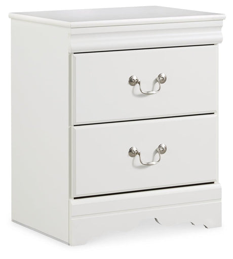 Close-up of antiqued pewter bail pulls on drawers