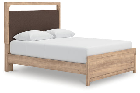 Kinlanni tan queen upholstered platform bed side view