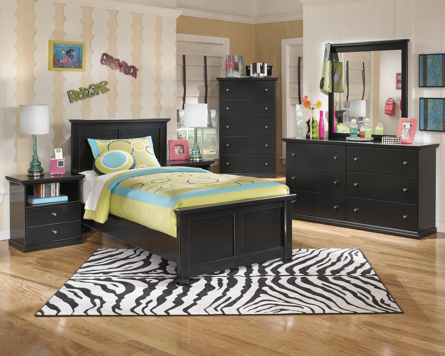 Maribel Chest of Drawers in bedroom setting