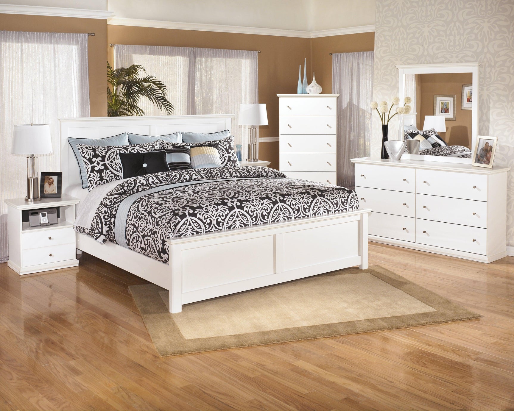 Bostwick Shoals White King Panel Bed dimensions chart
