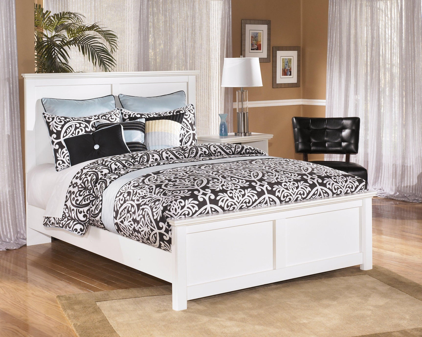 Bostwick Shoals White Queen Panel Bed - showroom setting
