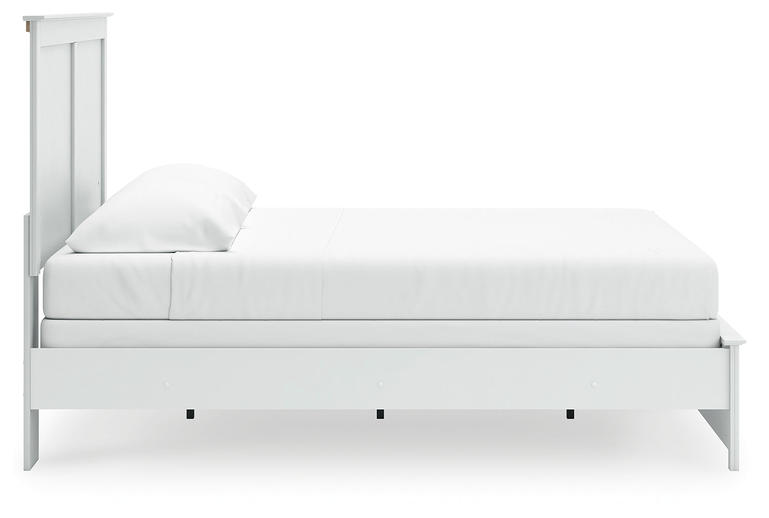 Bostwick Shoals White King Panel Bed assembled view