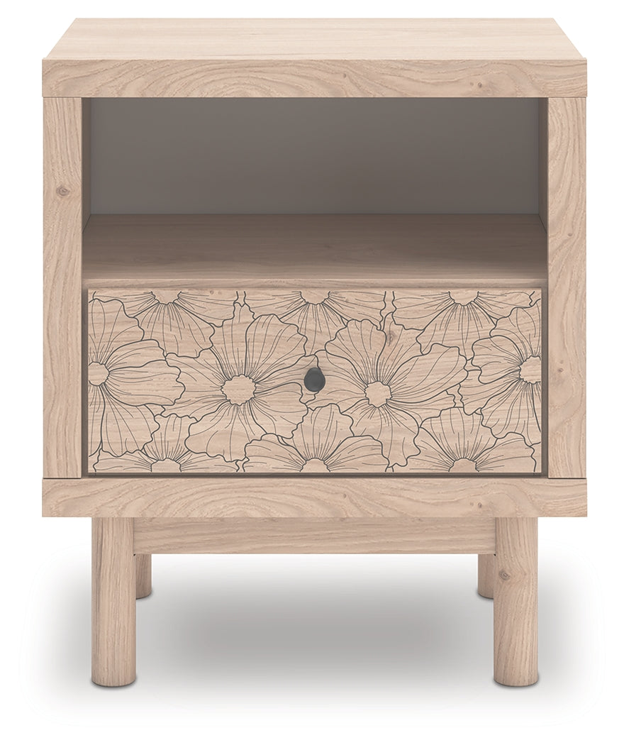 Arloster Tan Nightstand close-up of wood grain finish