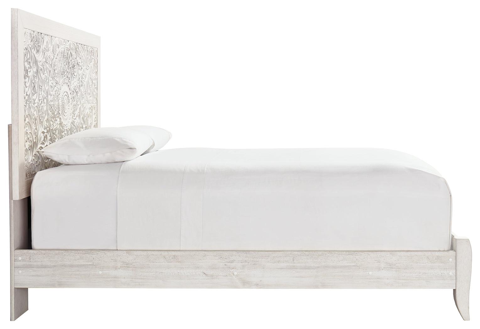 Paxberry Whitewash Queen Panel Bed side view