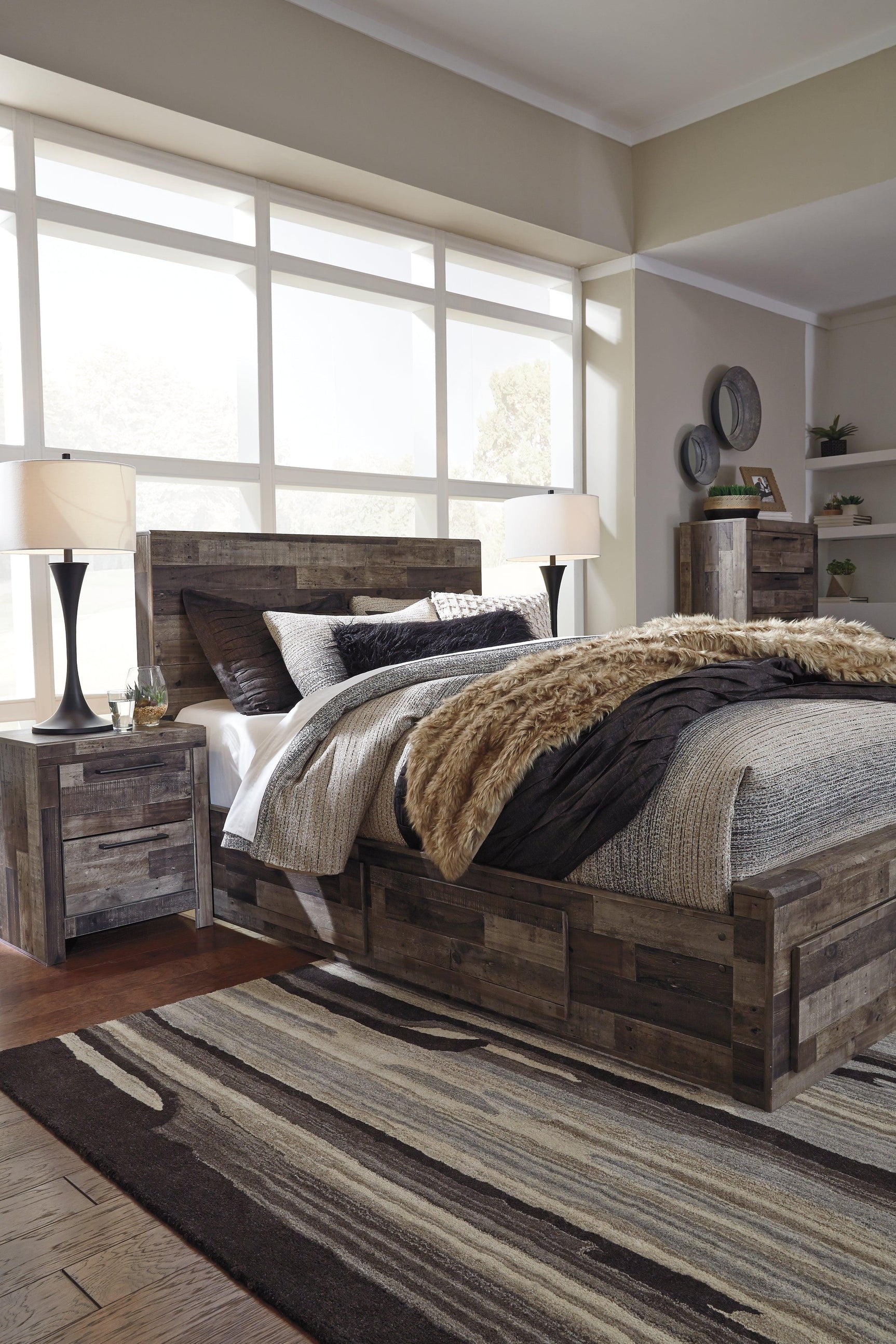 Close-up of replicated pine grain texture on Derekson Bed