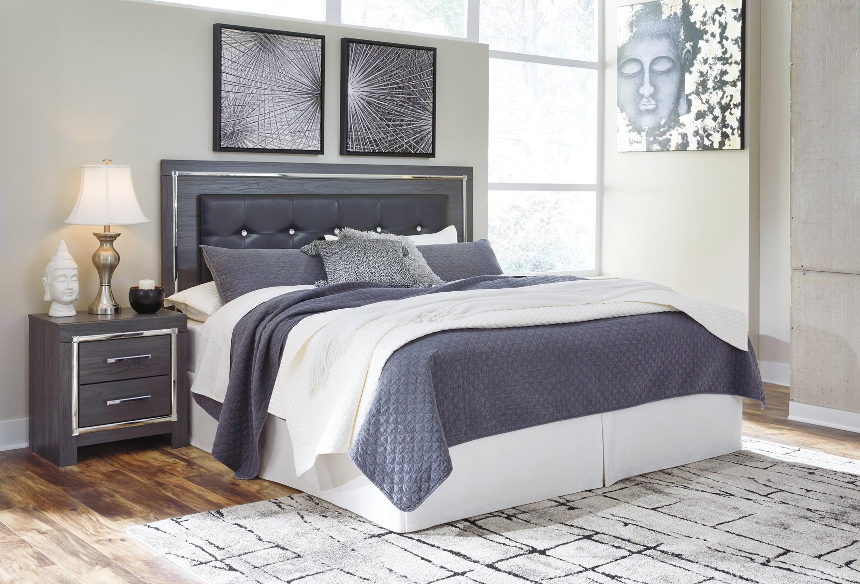 Lodanna King Panel Bed angled view showing entire frame