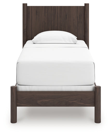 Pamytta Brown Twin Panel Bed head-on view