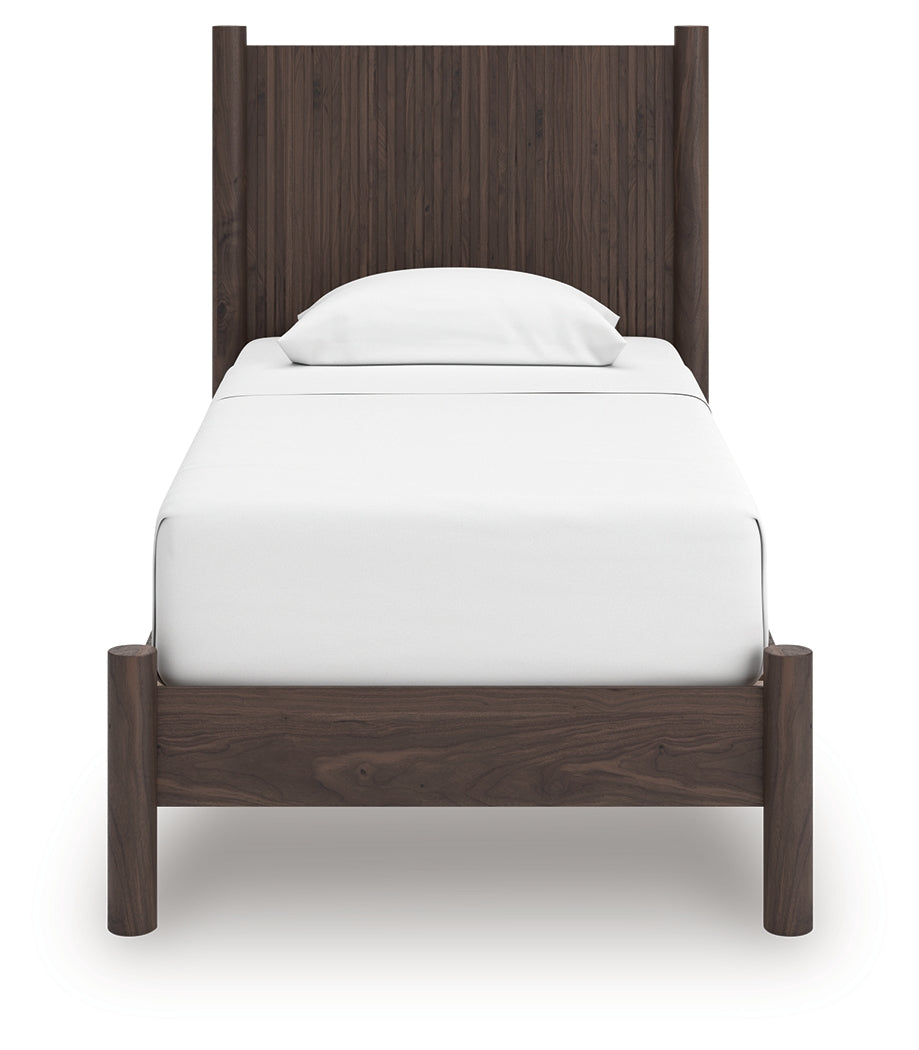 Pamytta twin bed side view showing platform footboard