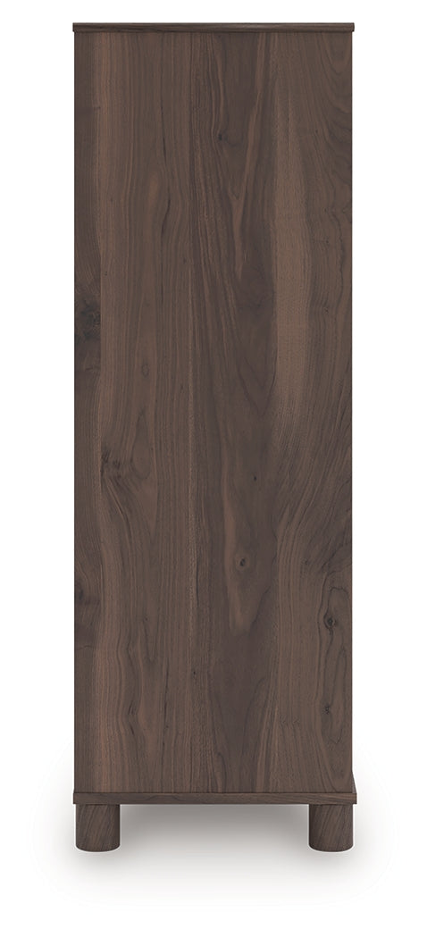 Side view of Pamytta Dressing Chest