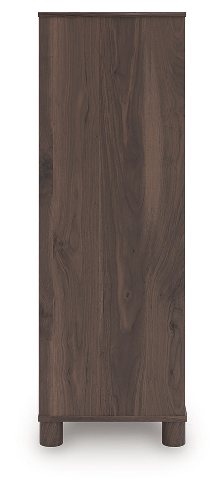 Side view of Pamytta Dressing Chest
