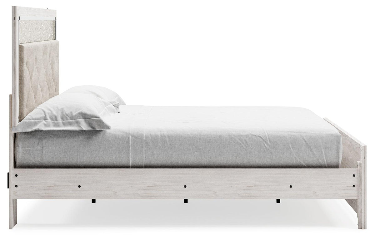 Altyra White King Panel Bed - side view showing footboard