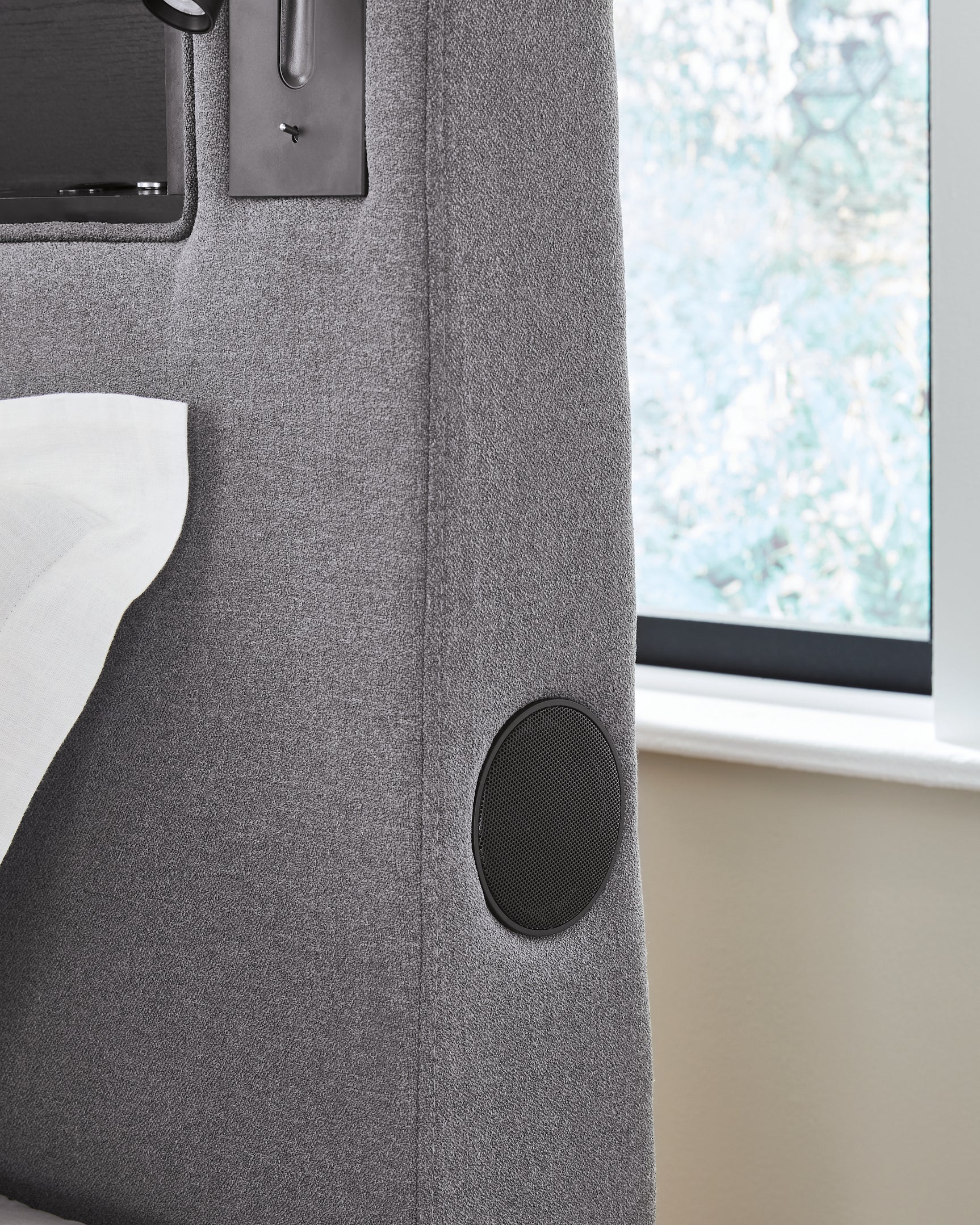 Verishaw Bed speaker system close-up