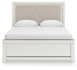 Zuraleus Bed footboard and platform detail