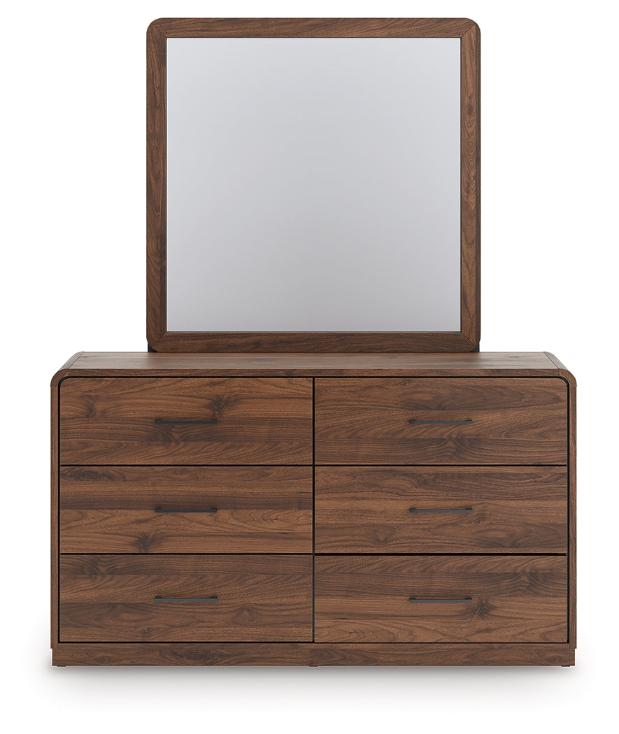 Head-on view of dresser and mirror set