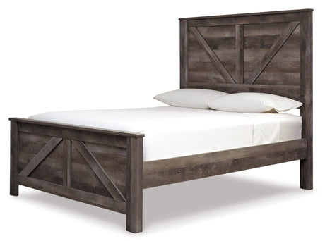 Wynnlow Gray Queen Crossbuck Panel Bed footboard detail