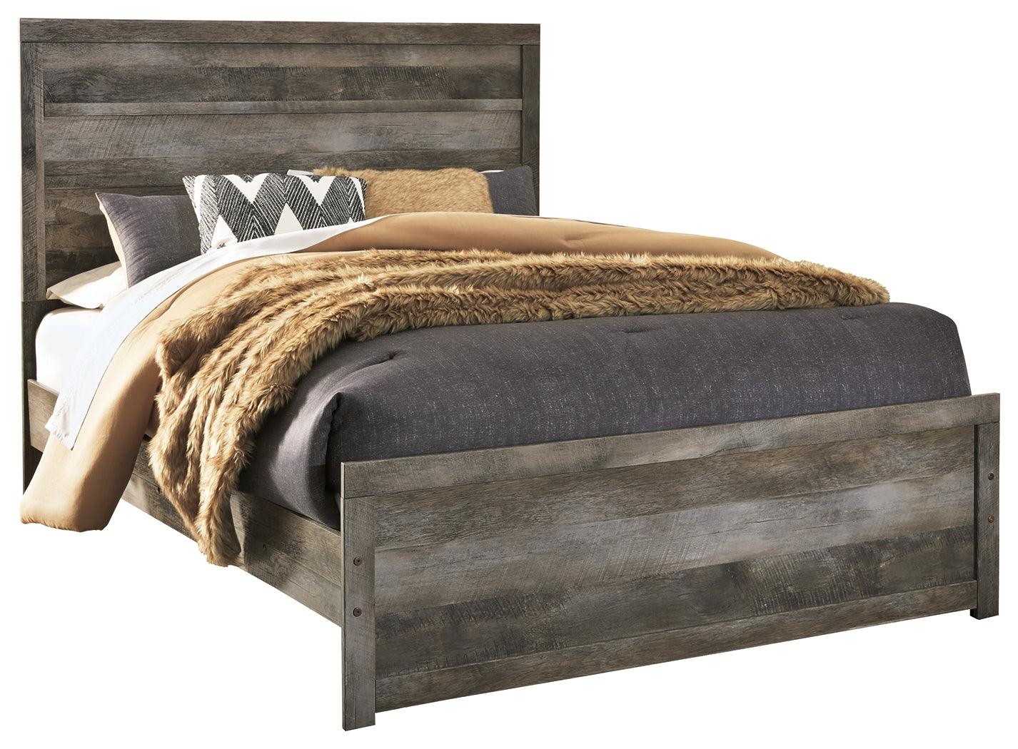 Side angle of Wynnlow Gray Queen Panel Bed