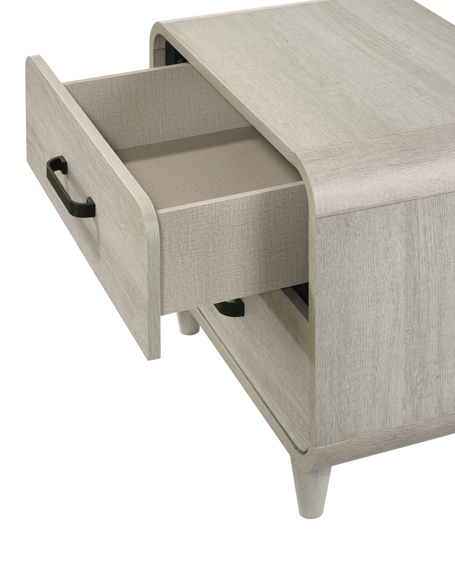 Nyomi chest side angle