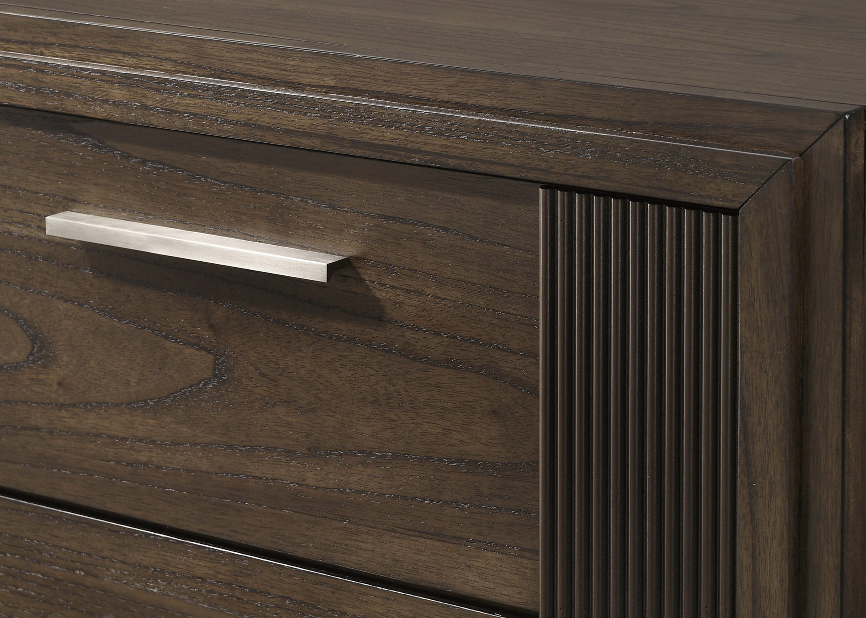 Carlton Chest corner detail