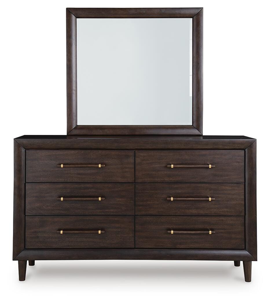 Dantenton dresser head-on view