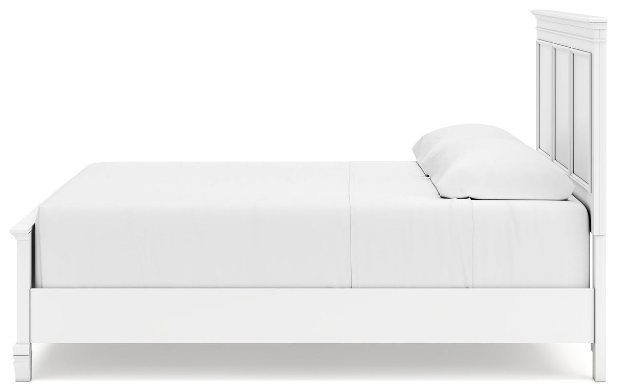 Fortman White King Panel Bed corner detail