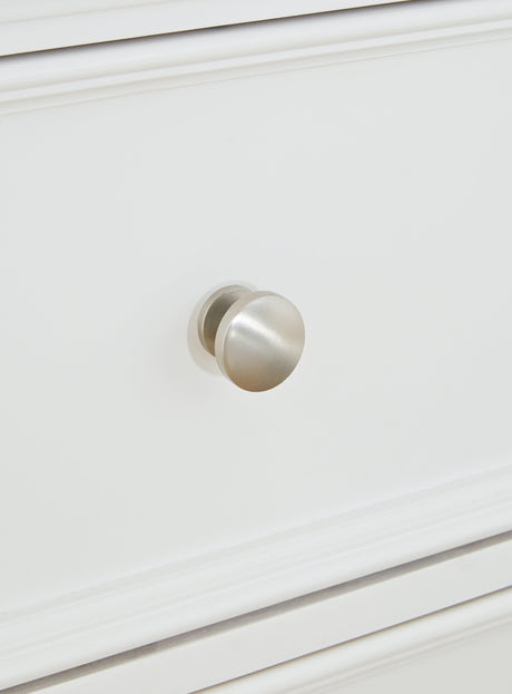 Knob detail on Fortman White Dresser