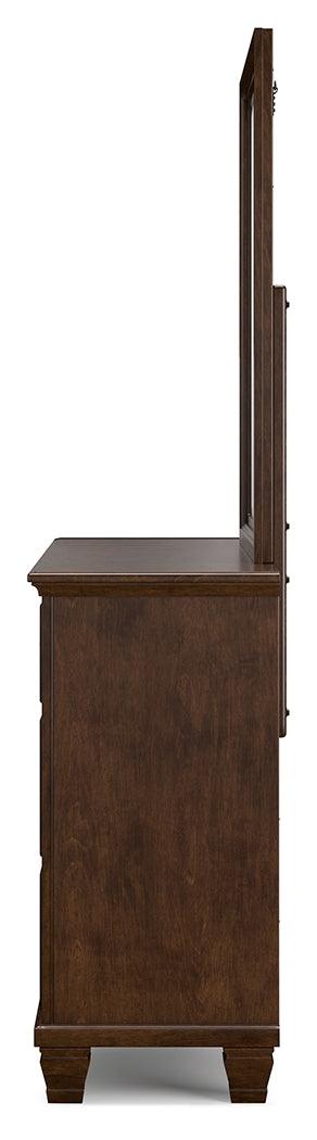 Side view of Danabrin dresser